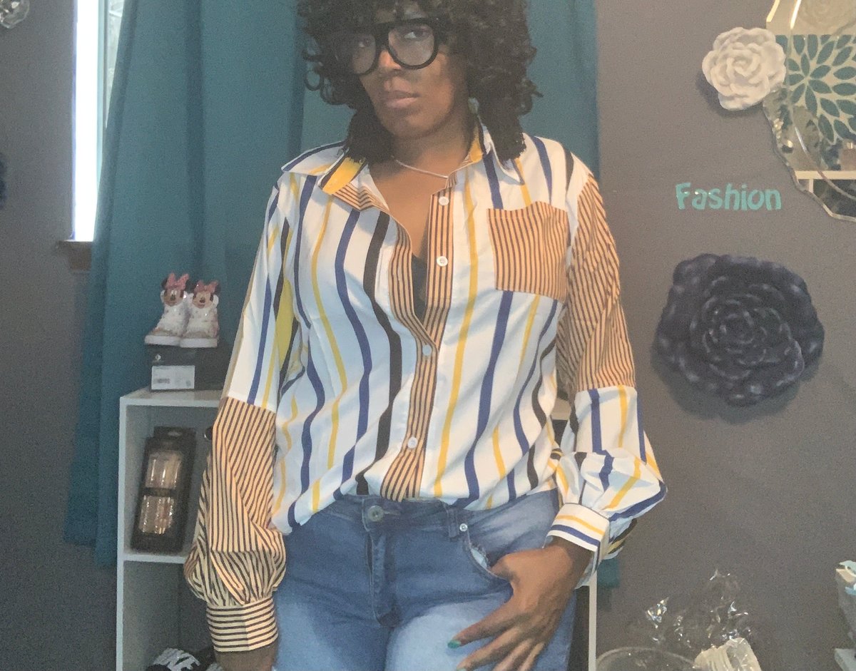 Image of STRIPED PUFFED SLEEVE BLOUSES 