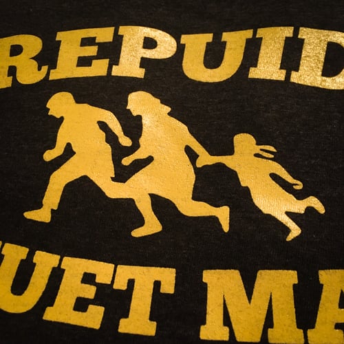 Image of T-shirt "Repuidi deuet mat" ("Refugees Welcome") gris chiné / noir
