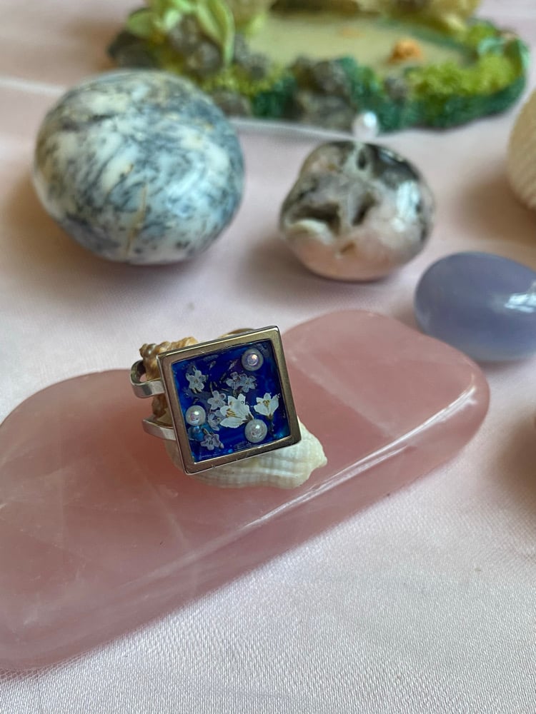 Image of Floral Blues Ring 