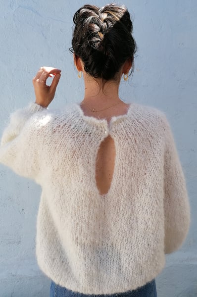 Image of -- PATRON : FROU-FROU SWEATER -- 