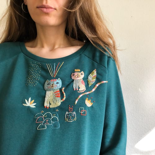 Image of Reserved for Janna: Cat’s play - original hand embroidery on 100% organic cotton sweatshirt