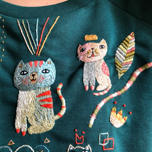 Image of Reserved for Janna: Cat’s play - original hand embroidery on 100% organic cotton sweatshirt