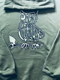 Image 2 of Stay Focused Hoody Olive
