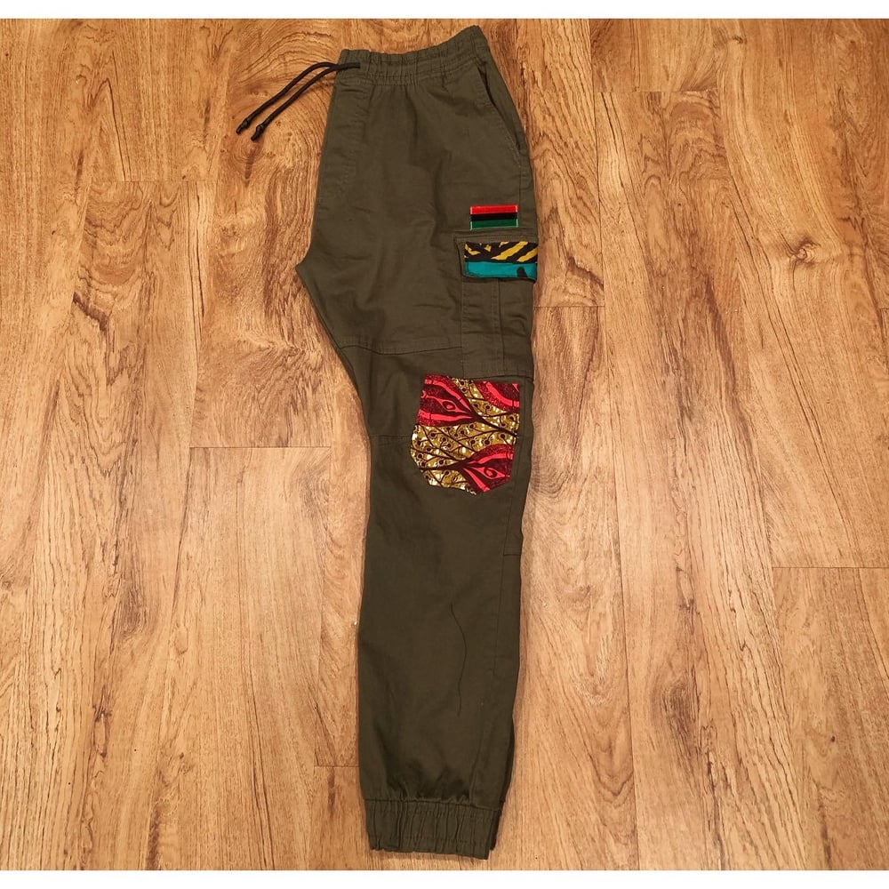 Image of 1 of 1 Queen Olive Cargo Joggers