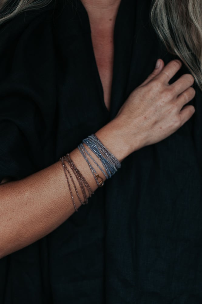 Image of Black Diamond Wrap