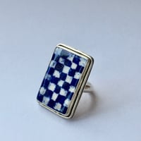 Image 2 of Porcelain ring - size M