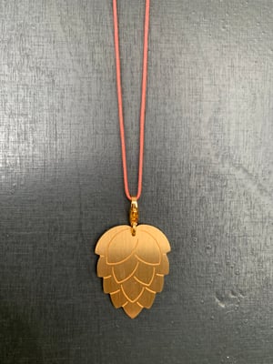 Image of little leaf_humulus lupulus_gelbgold