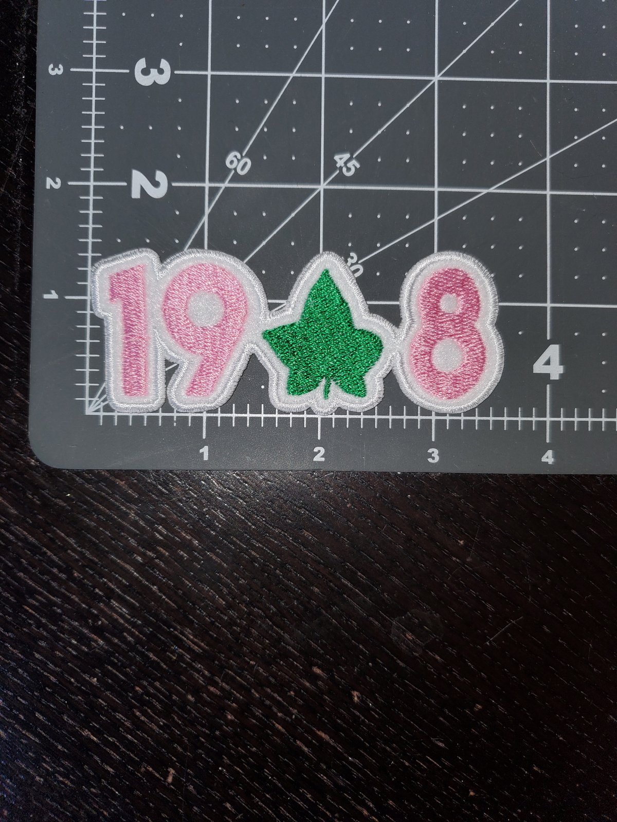 Image of 1908 Appliqués