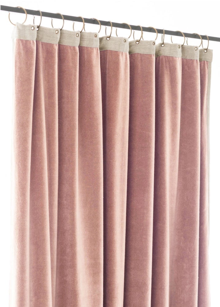 Image of -20% Coussin en velours rose poudré 35/50cm 38,40€ au lieu de 48€