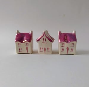 Pink lustre cottage