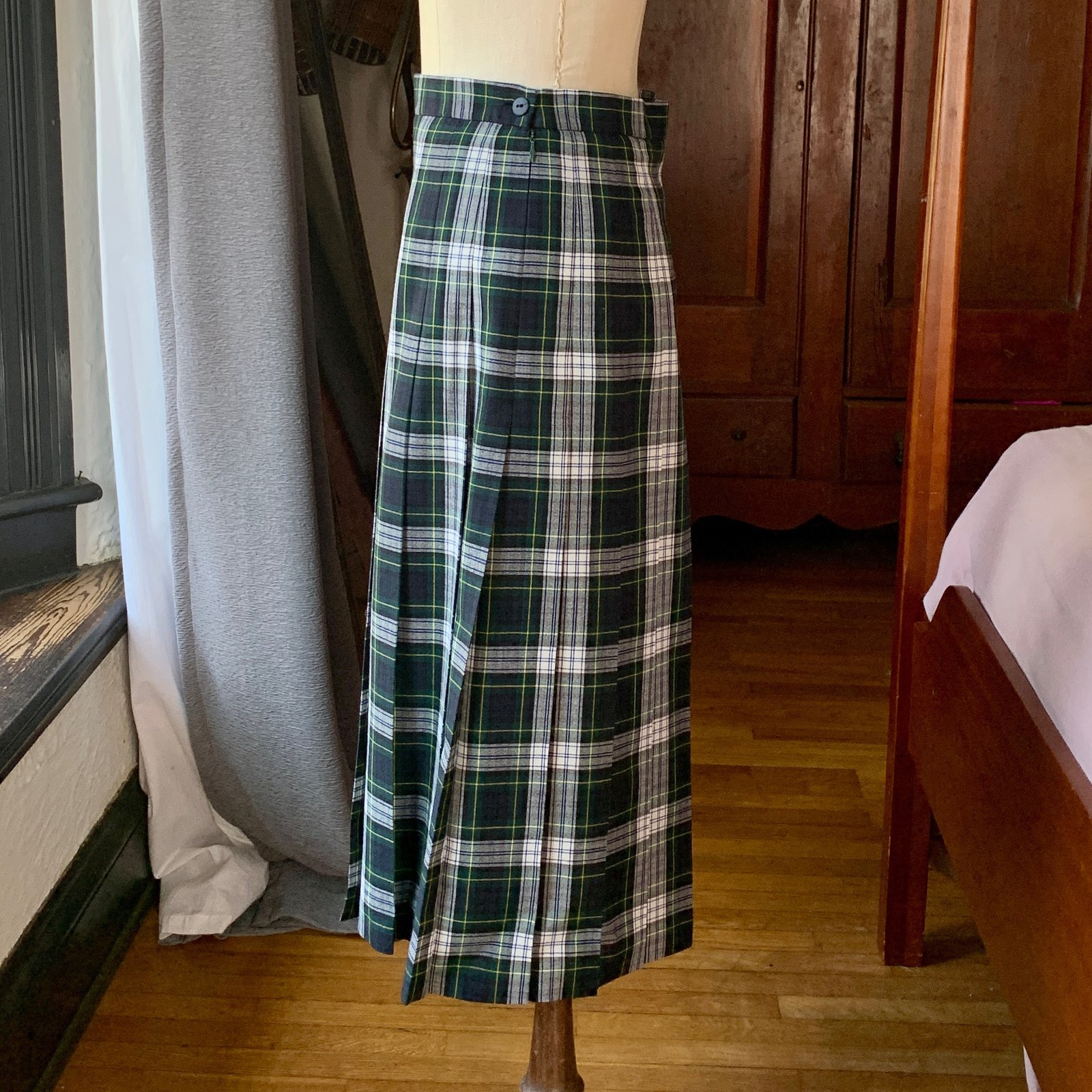 Plaid pleated skirt on sale best sale