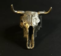 Image 2 of Anillo de cráneo de vaca acabado mate / Cow skull ring matte finish