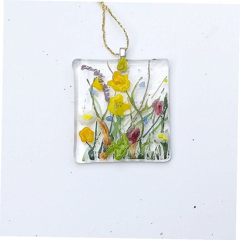 Wild Meadows buttercup hanging decoration