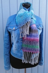 Image 1 of Flerfärgad halsduk / Multicolored scarf 