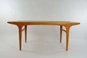 Image of Table basse teck et chene