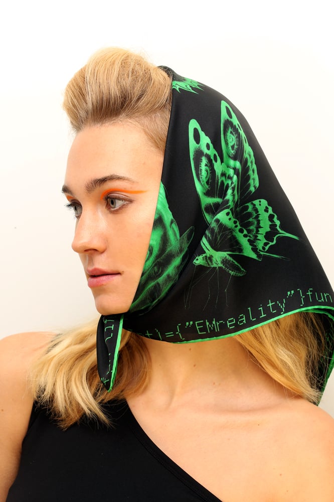 Image of "Method Not Allowed"  / Green Silk Scarf
