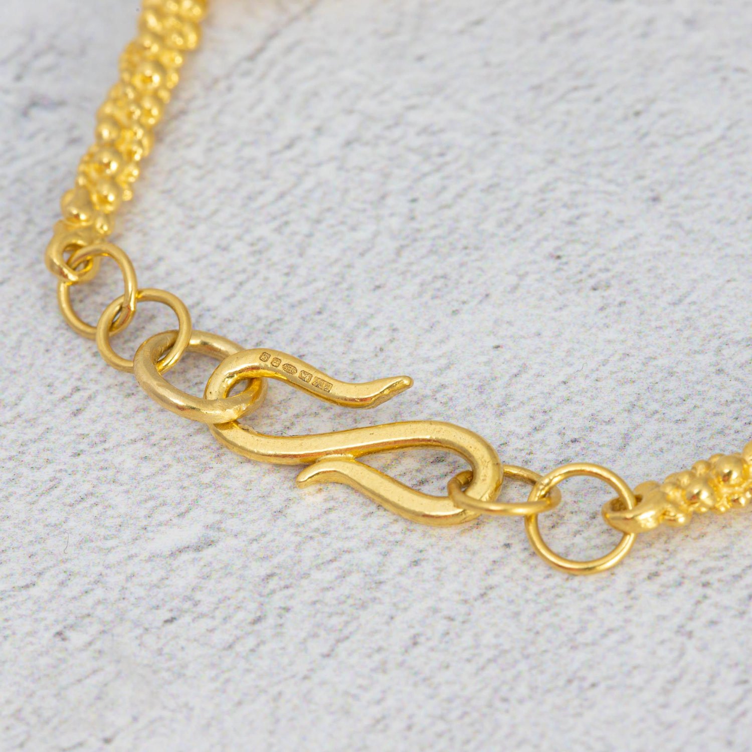 Image of 9ct Gold Stark Bracelet
