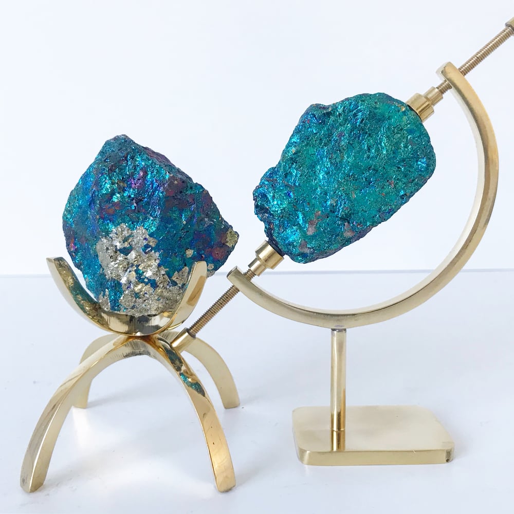 Image of Peacock Ore no.33 + Brass Claw Stand