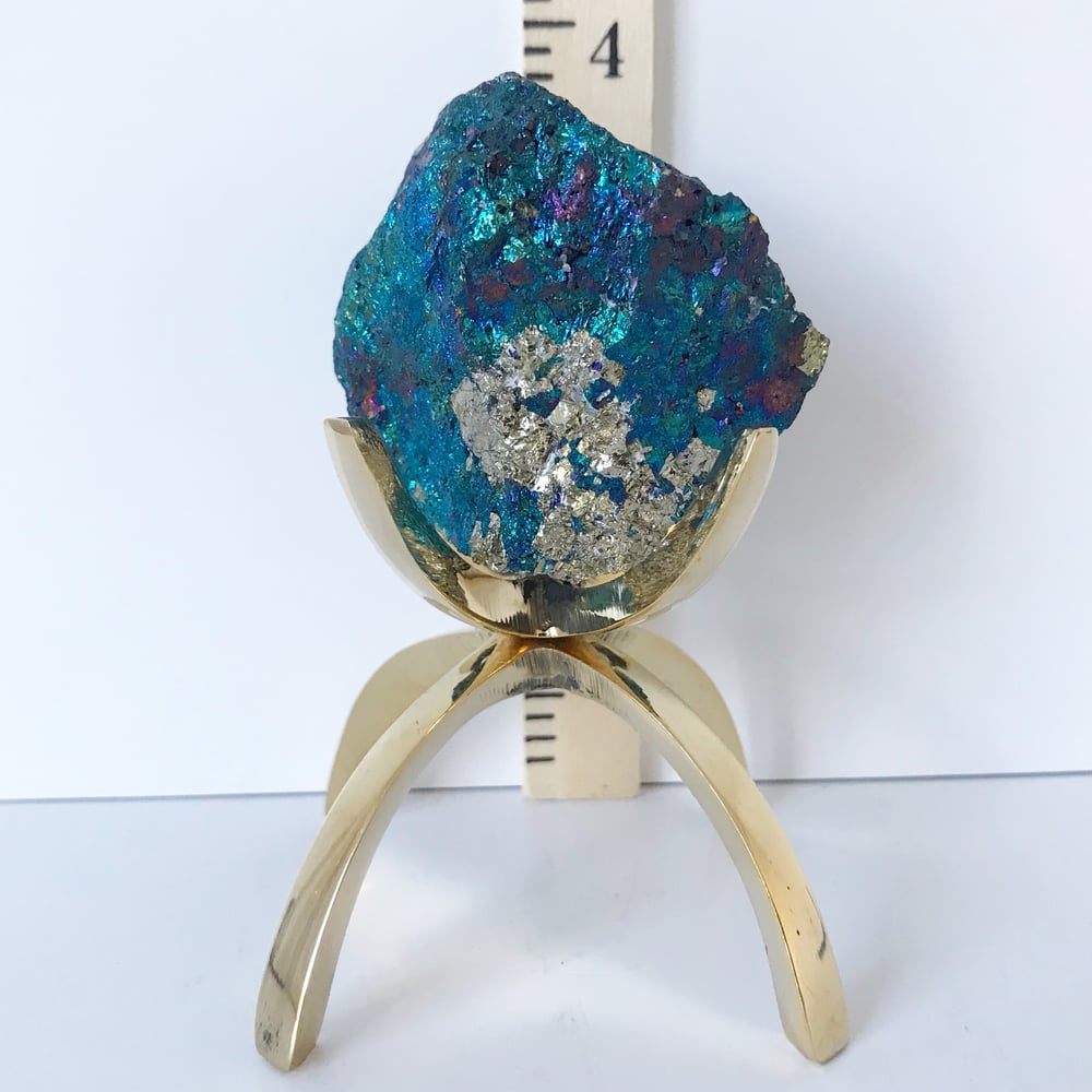 Image of Peacock Ore no.33 + Brass Claw Stand