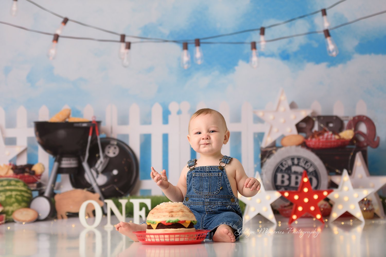 Image of CAKE SMASH PHOTOGRAPHY NON-REFUNDABLE RETAINER
