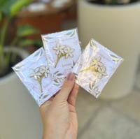 Image 1 of Pin ramito de jazmines 