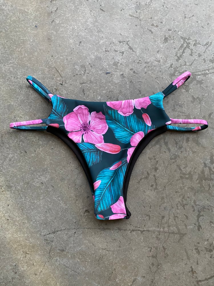 Image of LIMITED SAMPLE KP: TROPICAL BLOOM  X BLACK 