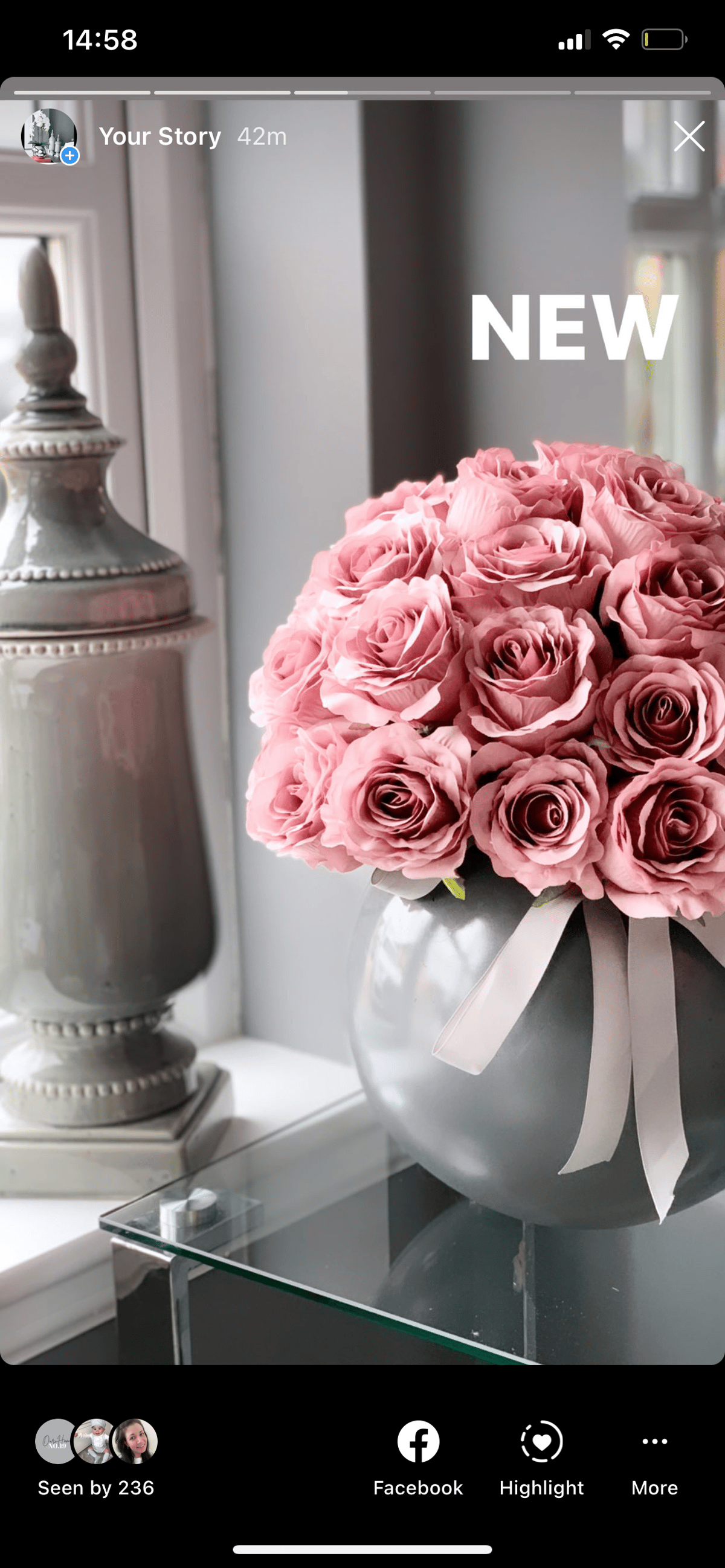 Image of Gloss bowl roses 