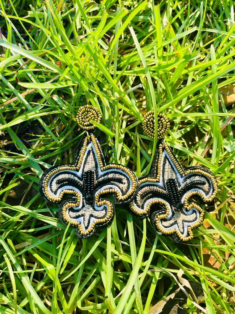 Image of Fleur de Lis Me Plz!