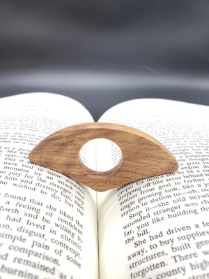Image of White Oak Traveler Page Holder