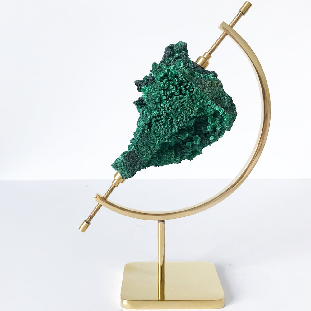 Image of Fibrous Malachite no.135 + Brass Arc Stand