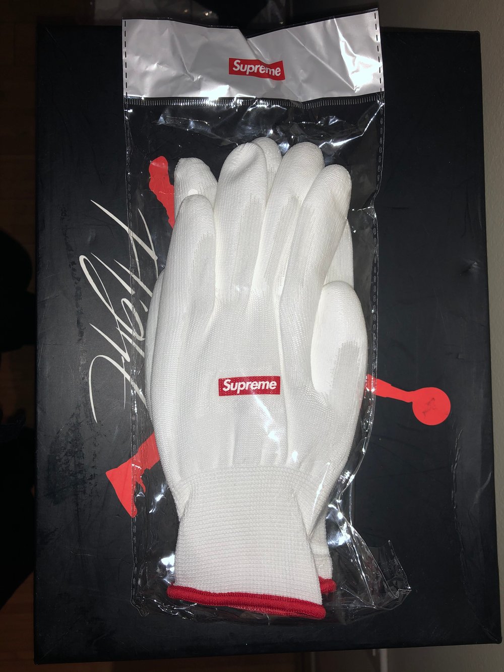Supreme Rubberized Gloves