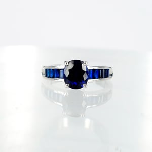 Image of 18ct white gold Australian sapphire dress ring. pj843