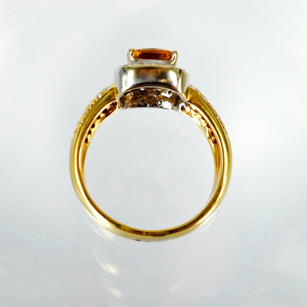 Image of 18ct yellow gold large citrine and grain set diamond cocktail ring. Pj5669