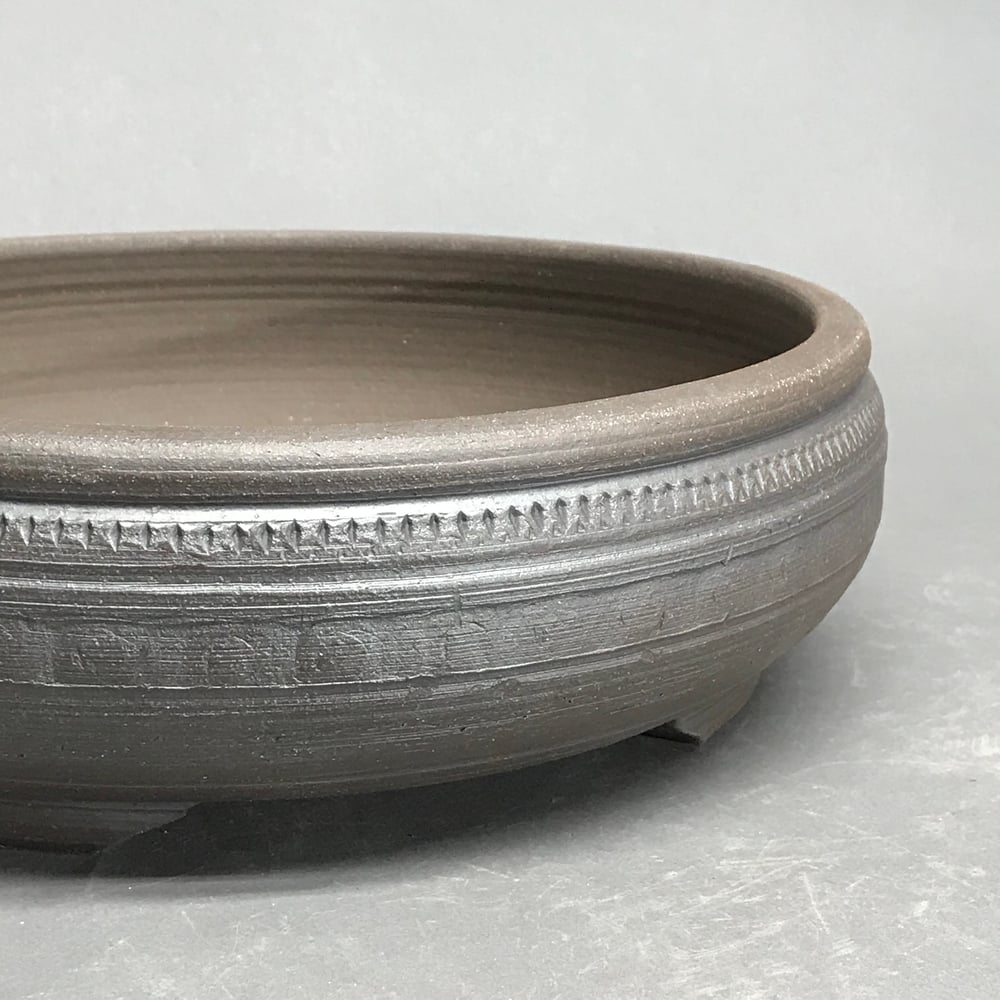 Image of 303 Large Unglazed Banded Round