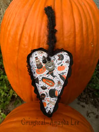 Image 1 of Ghoulie Heart Ornament 