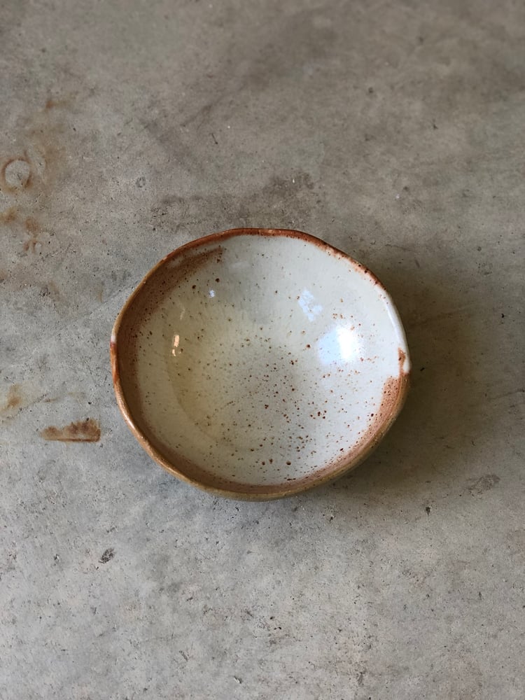 Image of textured shino bowl