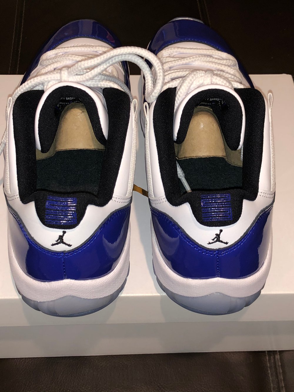 Air Jordan Retro 11 White Concord 