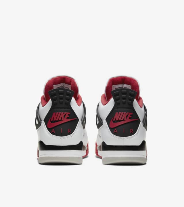 Air Jordan 4 OG “Fire Red”