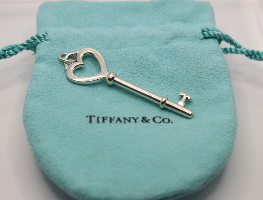 Image of Tiffnay & Co. Large Heart Key Pendant