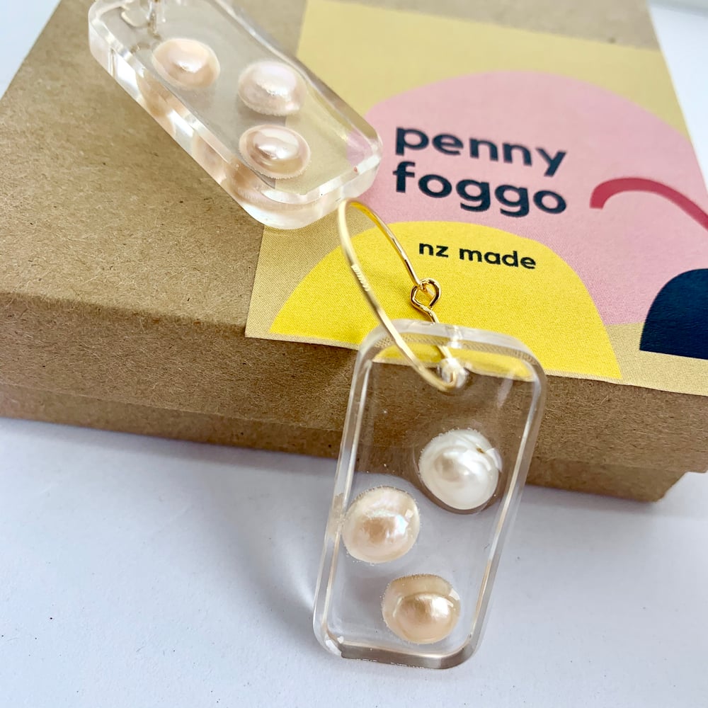 Image of Resin Rectangle drops with Pearls