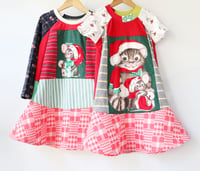 Image 3 of cat and mouse 5T Christmas long sleeve holiday dress vintage fabric long-sleeved xmas cute Santa