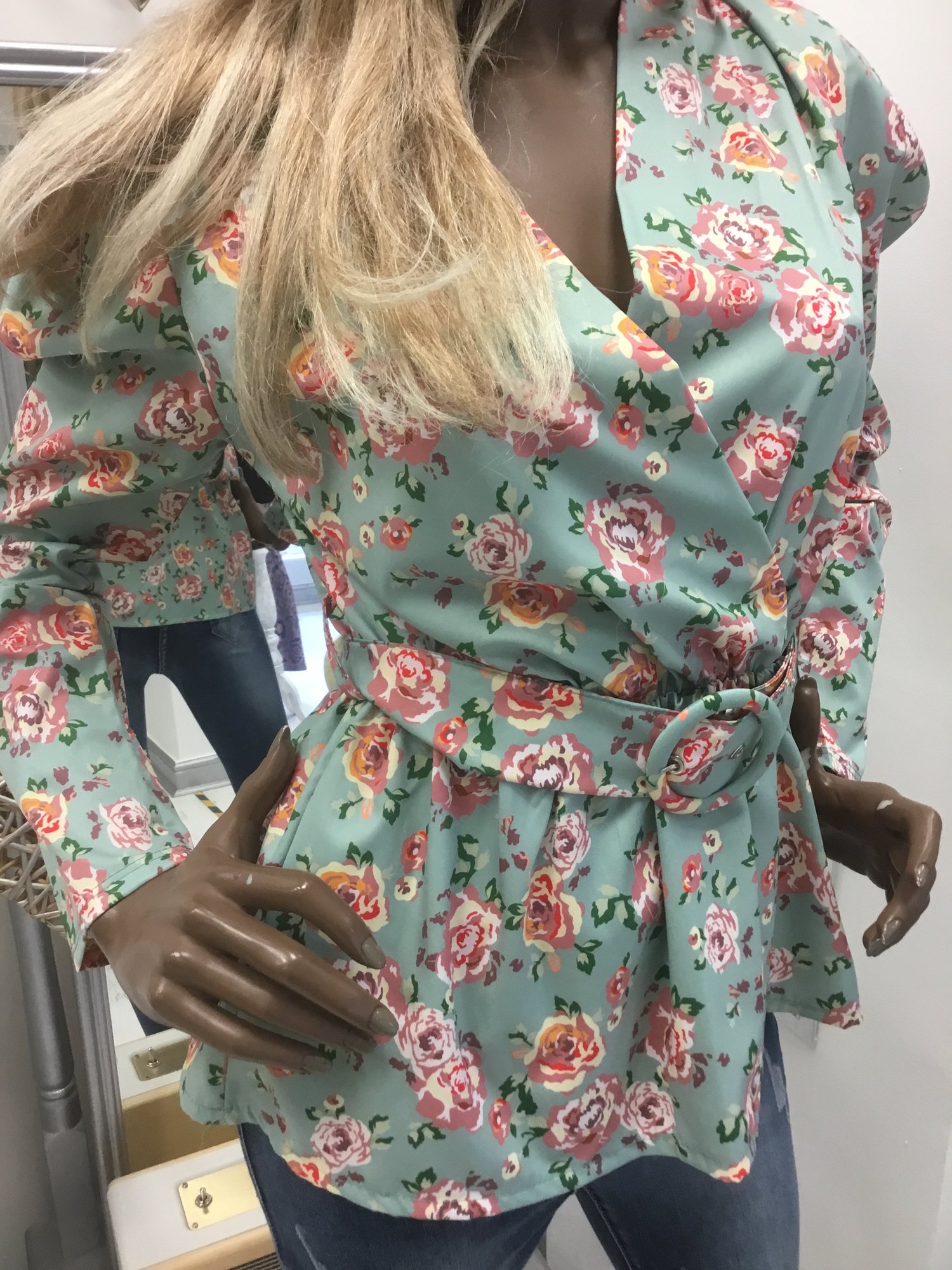 Image of FLORAL BLOUSE TOP 10/12 £11 WAS £22