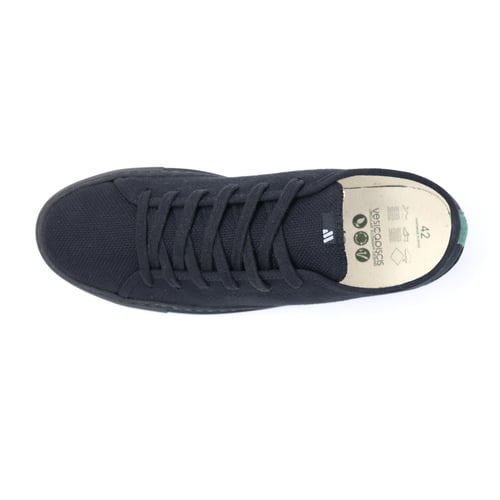 Image of Chris - low top