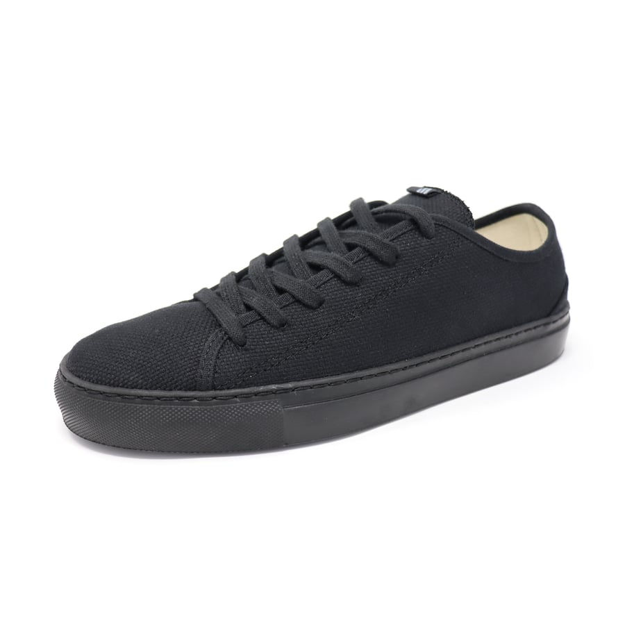Image of Chris - low top