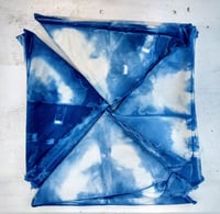 Natural Indigo Dyed Dinner Napkin (triangle clamped)