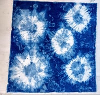 Image 3 of Natural Indigo Dyed Dinner Napkin (burst)