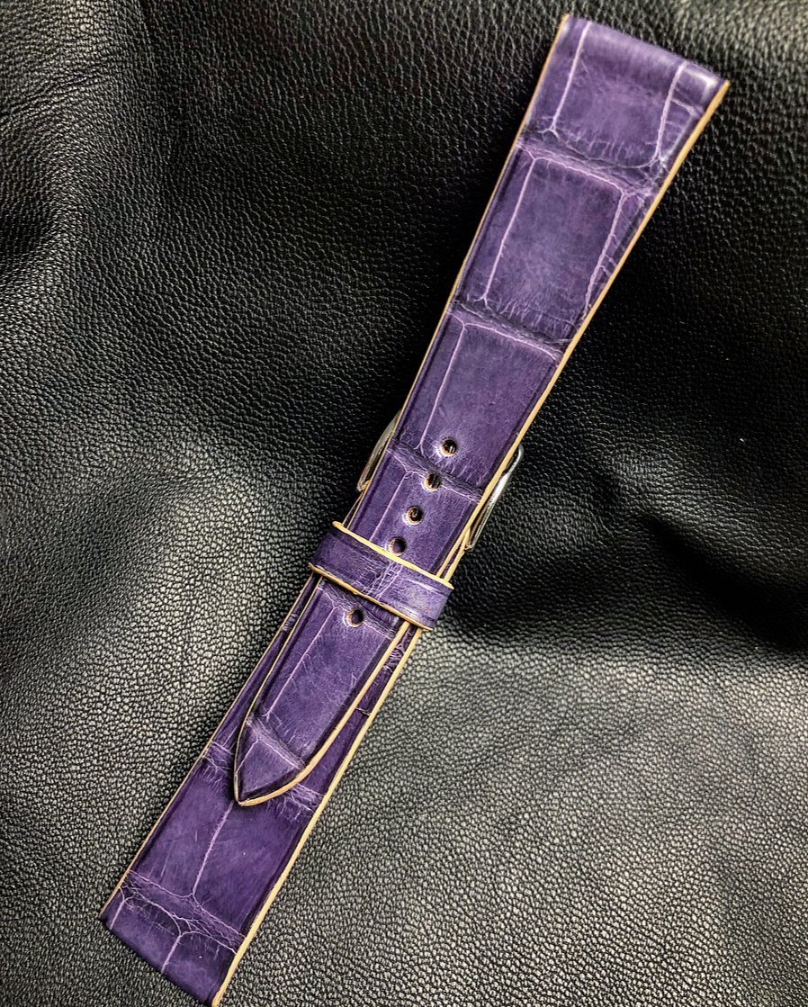 Image of Light Purple Alligator contrast cream stitching classic watch strap