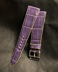 Image 2 of Light Purple Alligator contrast cream stitching classic watch strap