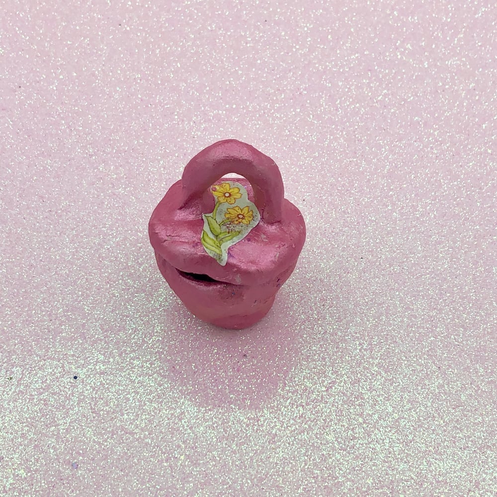 Image of Little cherry basket 
