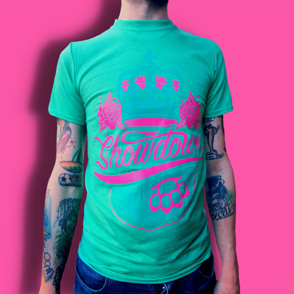 Showdown - Shield Tee (Heather Irish Green)